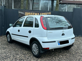 Opel Corsa foto 4