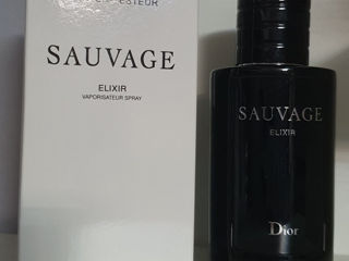 Dior sauvage elixir foto 1