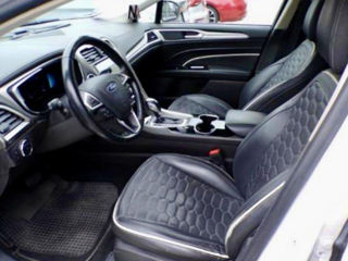 Ford Mondeo foto 5