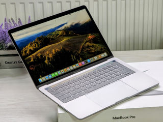 MacBook Pro 13 2020 (Core i7 8569u/16Gb Ram/512Gb SSD/Iris Plus Graphics/13.3" Retina) foto 3
