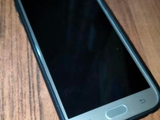 Vînd doua telefoane
