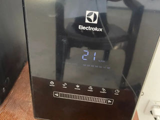 Umidificator/Увлажнитель воздуха  - Electrolux EHU-3610D foto 2