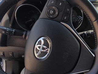 Toyota Auris foto 6