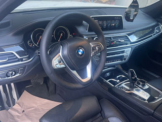 BMW 7 Series foto 6