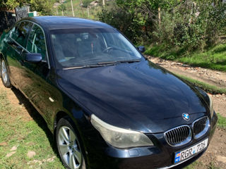 BMW 5 Series foto 10