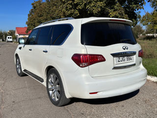 Infiniti QX56