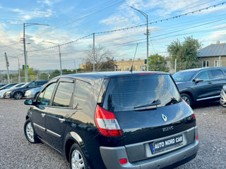 Renault Grand Scenic foto 3