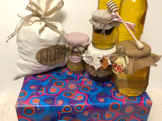Продаются наборы с мёдом. Оформление баночек с мёдом со своей пасеки. Возможно доставка по Молдове. foto 7