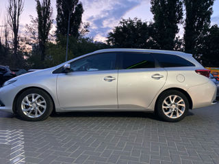 Toyota Auris foto 9