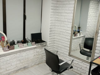 Салон VMode предлагает место в аренду парикмахеру- стилисту ! Цена 150 евро + комунальные foto 3