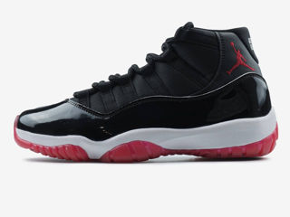 Nike Air Jordan 11 Black/Red Unisex