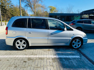 Opel Zafira foto 4