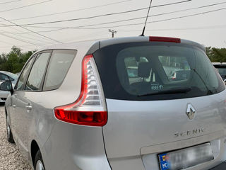 Renault Grand Scenic foto 7