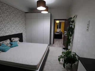 Apartament cu 2 camere, 81 m², Botanica, Chișinău foto 7