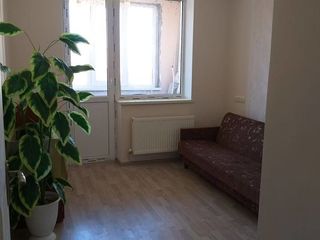 Se vinde apartament cu 2 odăi (mobilat) + garaj. foto 9