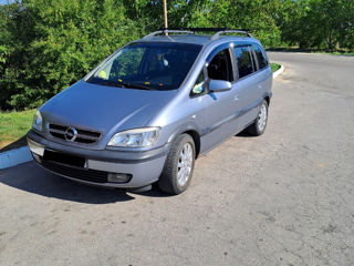 Opel Zafira foto 3