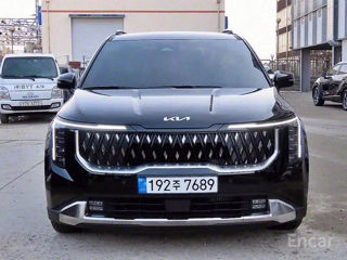 KIA Carnival foto 1