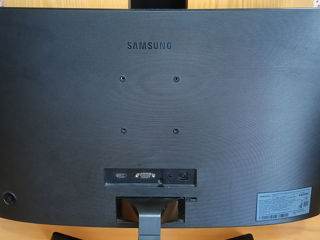 Samsung C24F396FHI 23.5" Full HD foto 4