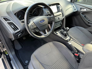 Ford Focus foto 8