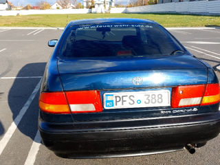 Toyota Carina foto 5