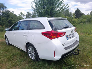 Toyota Auris foto 8