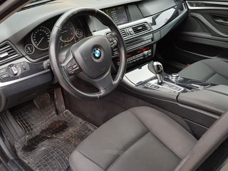 BMW 5 Series foto 2