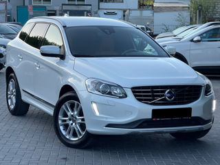 Volvo XC60 foto 1