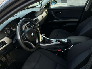 BMW 3 Series foto 5