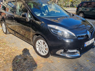 Renault Grand Scenic foto 2