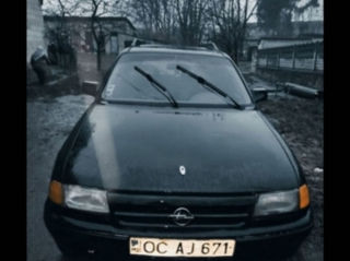 Opel Astra foto 2