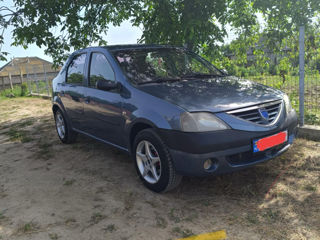 Dacia Logan foto 3