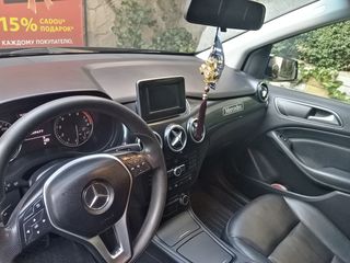 Mercedes B Class foto 9