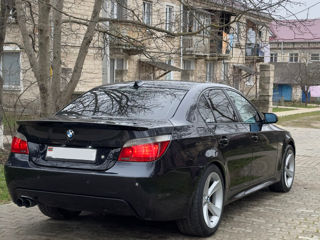 BMW 5 Series foto 5