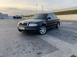 Skoda Superb foto 3