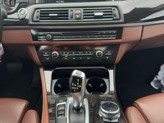 BMW 5 Series foto 4