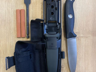 Нож Victorinox Venture Pro + Venture Pro Kit фото 4