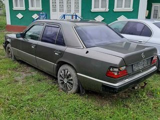 Piese!!!!! w124 Dezmebrez mercedes e klasse 2.5diesel разборка w124 foto 2