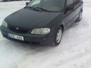 Mazda 323 foto 7