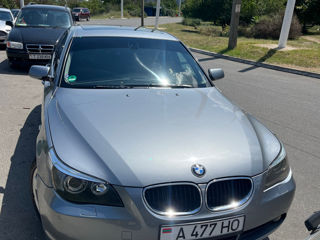 BMW 5 Series foto 6