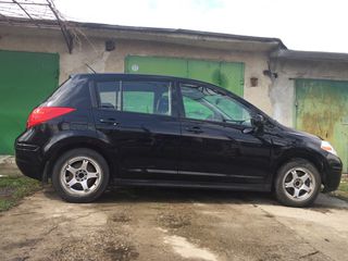 Nissan Versa foto 1