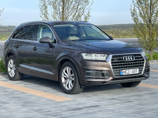 Audi Q7 foto 1