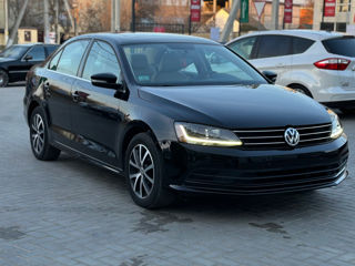 Volkswagen Jetta foto 2