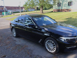 BMW 5 Series foto 3