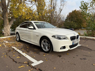 BMW 5 Series foto 10