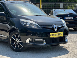 Renault Grand Scenic foto 2