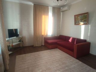 Apartament cu 2 camere, 55 m², Centru, Chișinău foto 2