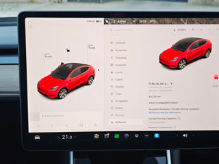 Tesla Model Y foto 6