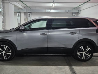 Peugeot 5008 foto 1