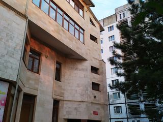 Orhei-centru- 152-m2 ; apartament-lux foto 10