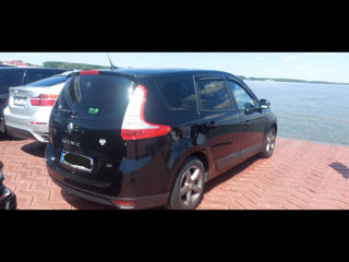 Renault Grand Scenic foto 6